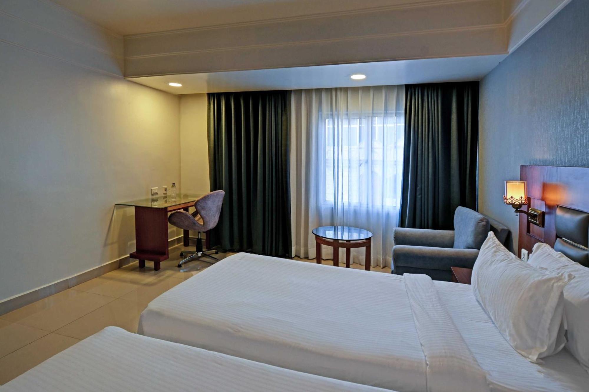 Hotel Palette Madhapur Hyderabad Exterior foto